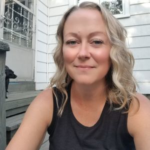 Meet your Posher, Sara